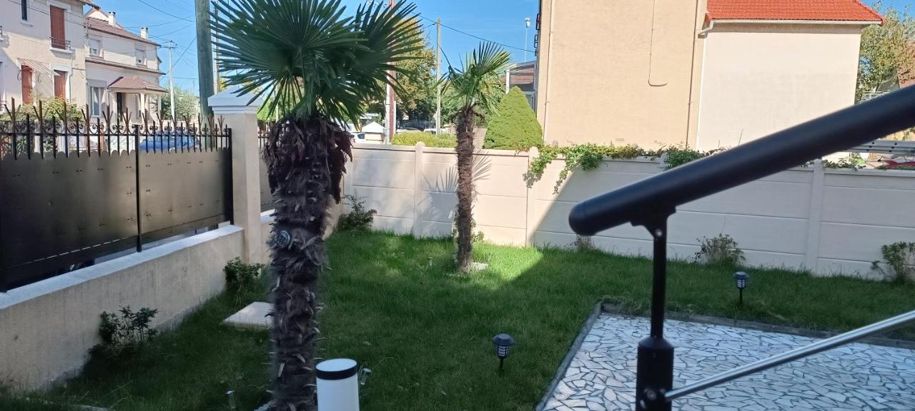 Maison Elegante Et Spacieuse Écouen Kültér fotó