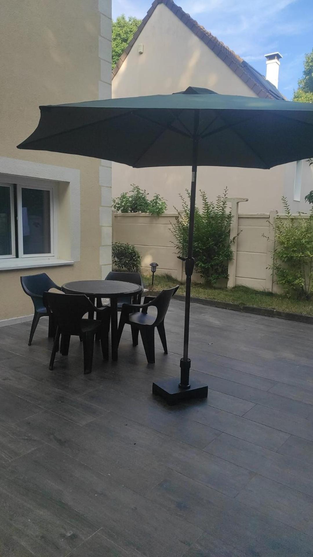 Maison Elegante Et Spacieuse Écouen Kültér fotó